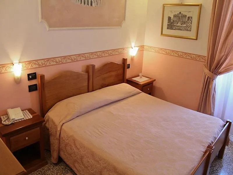 Hotel Martini Rome 3*,