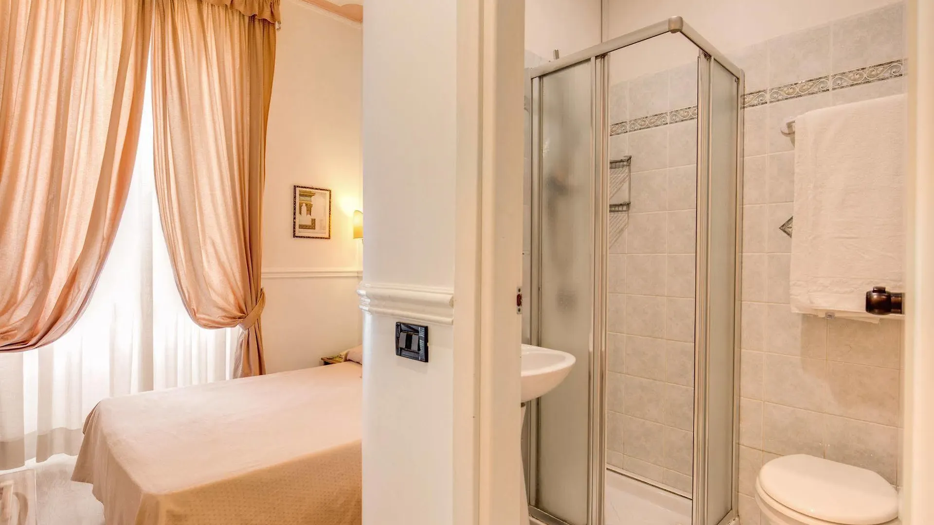 Hotel Martini Rome 3*,  Italy